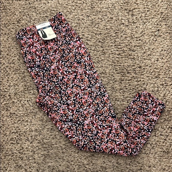 Terra & Sky Pants - Terra & Sky High Rise Floral Leggings